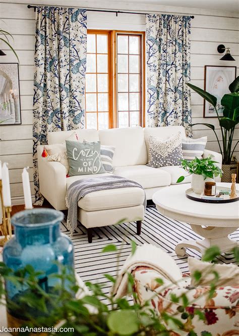 3 Spring Living Room Decor Tips To Transform Your Space In Minutes