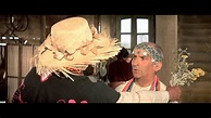 Louis de Funès : Le gendarme en balade (1970) - Je t'aime ! - YouTube