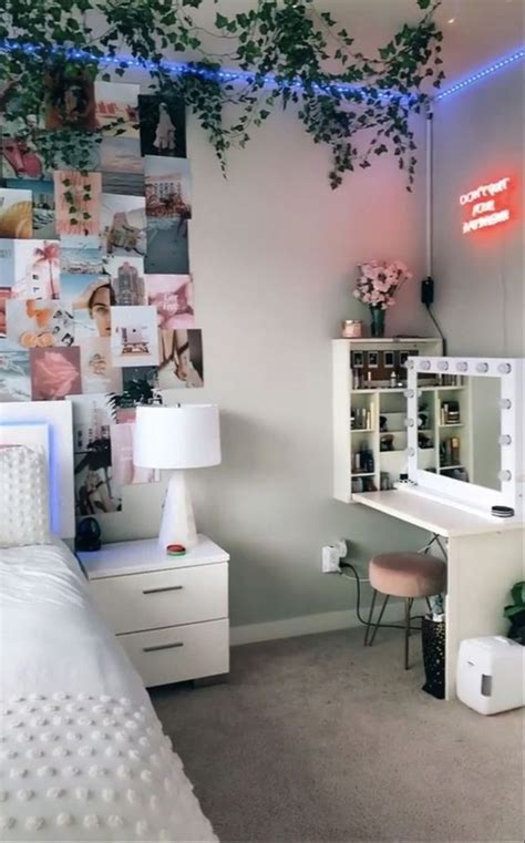 A very aesthetic & functional room makeover + tour. Follow me on tik tok - @Kenna.mo in 2020 | Room ...