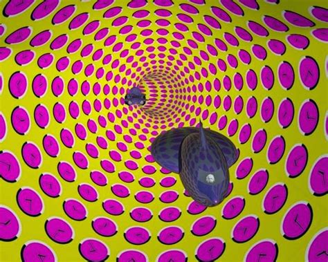 Moving Pictures Optical Illusions To Trick Your Brain