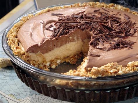 No Bake Cream Cheese Peanut Butter Pie With Chocolate Whipped Cream