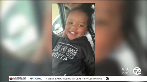 Police Fbi Still Searching For 2 Year Old Wynter Smith Of Lansing Youtube