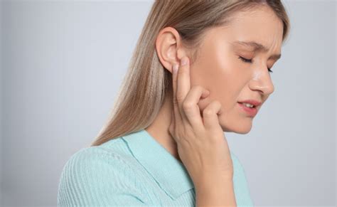 Perforated Eardrum Causes Symptoms And Treatment