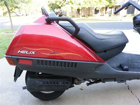 250cc scooters will usually return around 60 mpg for most riders. 1993 Honda Helix 250cc scooter. Very Nice Condition. Will ...