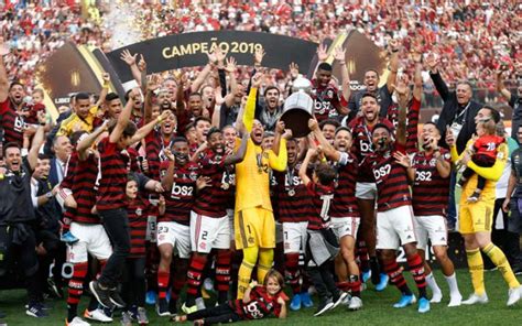 sɐ̃w ˈpawlu futʃiˈbɔw ˈklubi ()), commonly referred to as são paulo, is a professional football club in the morumbi district of são paulo, brazil, founded in 1930. Calendário cheio e chance de títulos inéditos para o ...