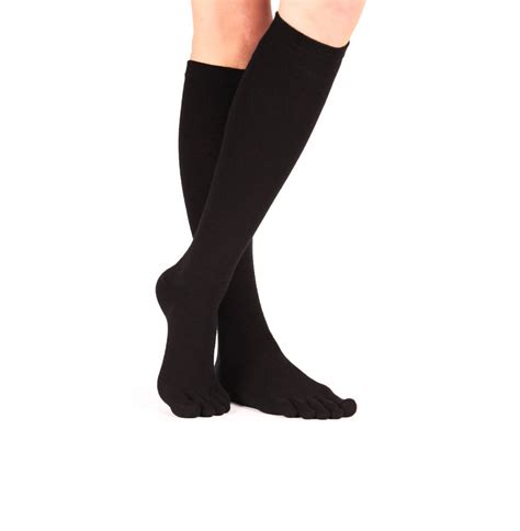 knee high toe socks by toetoe