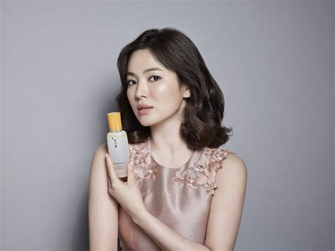 kolaborasi brand kosmetik korea  artis korea