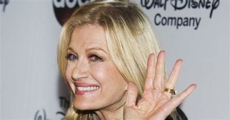 Diane Sawyer Stepping Down As Anchor Of Abcs World News