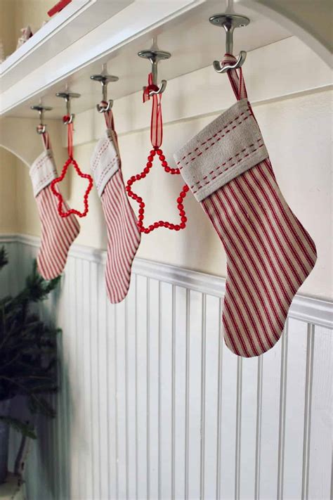 15 Diy Christmas Stockings To Hang On The Mantle This Year