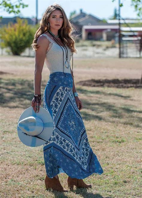 grit and glam fall fashion barn ranch cowgirl magazine western style dresses western dresses