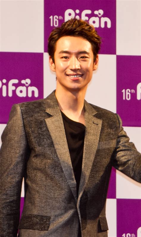 Join spazzing us for more feels! Lee Je-Hoon - AsianWiki