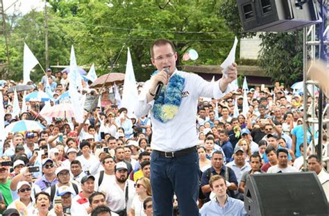 Ricardo anaya, excandidato panista a la presidencia de la república dijo que a medio sexenio, este gobierno no tiene nada que presumir. Se reafirma un gobierno de coalición en Guerrero, con la ...