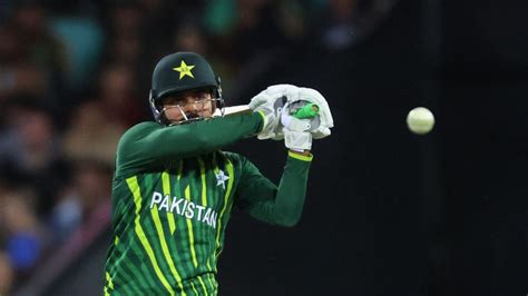 T20 World Cup Pakistan Beat South Africa In Rain Affected Game To Keep