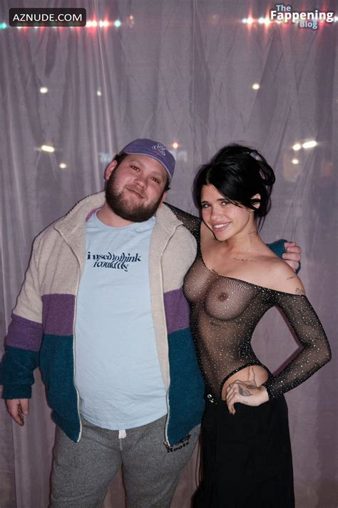 Nessa Barrett Sexy Flashes Her Hot Tits During A Fan Meet And Greet In Chicago AZNude