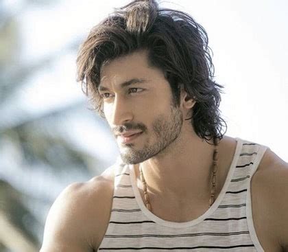 Vidyut jamwal is one of the fittest and dashing bollywood actors and model besides that he keeps you can found his affairs, movies, family, net worth, education, awards, hometown, religion. Vidyut Jammwal Height, Weight, Age, Girlfriend, Biography ...