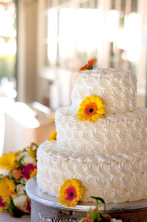 7 Beautiful Buttercream Frosted Wedding Cakes Crazyforus