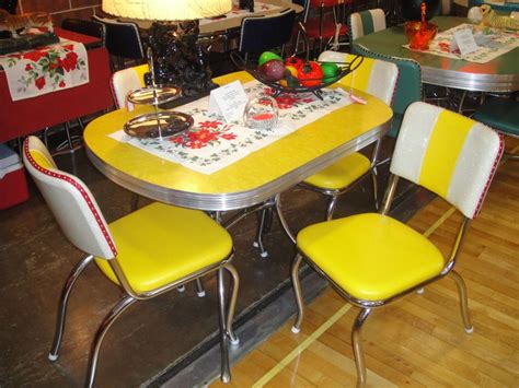 Vintage Chrome And Formica Dinette Set With Leatherette Chairs Retro
