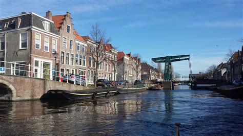 Canals in the Netherlands: Leiden - Act of Traveling