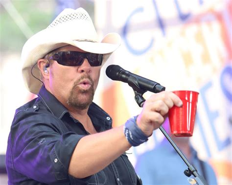 Fans Raise A Red Solo Cup To Honor Toby Keith Who Immortalized The