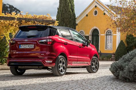 2022 Ford Ecosport Review Pricing Ecosport Suv Models Carbuzz
