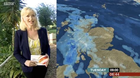 Bbc Weather Carol Kirkwood Stuns In Low Cut Blouse For Forecast Tv