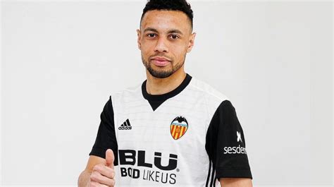 Francis joseph coquelin (french pronunciation: Francis Coquelin completes 4 years deal from Arsenal to Valencia