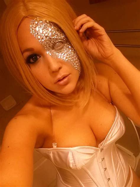 Cosplay D Emma Frost Cosplay Sexy Du Jour