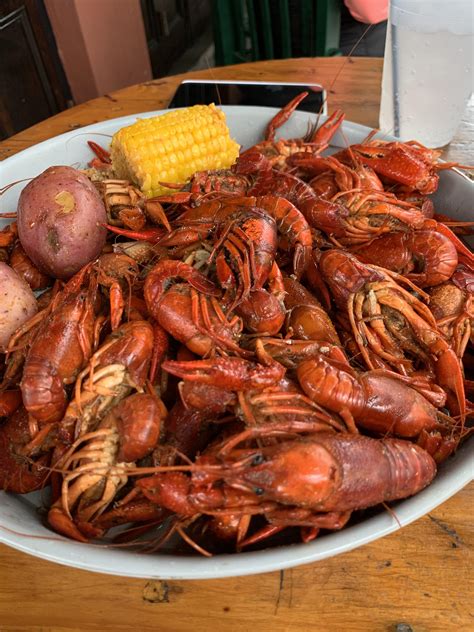 Crawfish Boil In New Orleans Rstreeteats