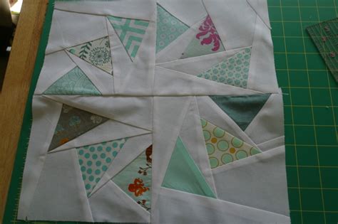 Printable free paper pieced flower patterns. 35 Cool Paper Piecing Patterns | Guide Patterns