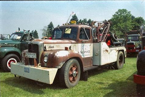 Photo Gallery Vintage Tow Trucks And Wreckers