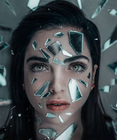 this photographer uses clever tricks to shoot striking portraits art photography portrait