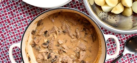 With all that flavor, you might assume it's a complicated dish, but it's actually quite the opposite. Leftover Roast Beef Stroganoff | Recipe | Leftover roast beef, Beef stroganoff, Leftover roast