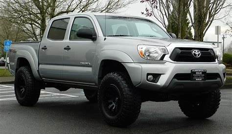 2014 Toyota Tacoma V6 SR5 Double Cab 4X4 / 6-SPD / 1-OWNER / LIFTED
