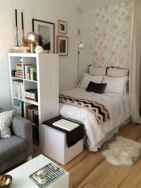 32 Fabulous Small Apartment Bedroom Design Ideas Homyhomee