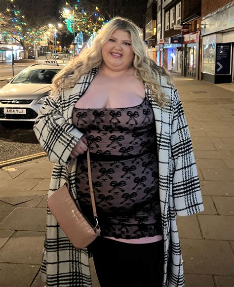 Plus Size Barbie Refuses To Let Trolls Dictate Her Wardrobe