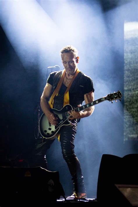 Everything we saw at the Def Leppard, Poison, Mötley Crüe and Joan Jett