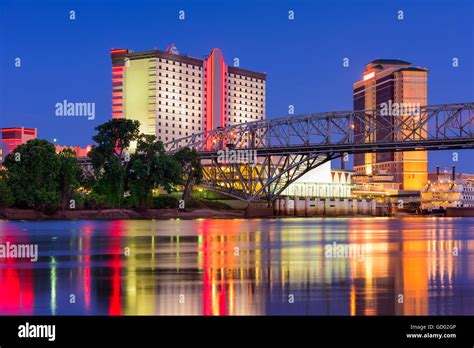 Shreveport Louisiana Usa Downtown Skyline On The Red River Stock