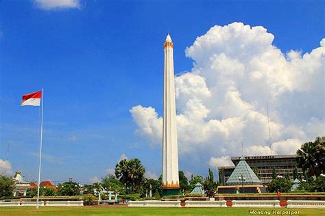 Tugu Pahlawan Surabaya Indonesia Review Tripadvisor
