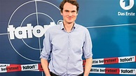 "Tatort"-Star Fabian Hinrichs privat: Das ist seine Frau