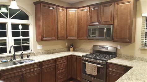 Cabinets usually form one of the most striking and attractive feature of a kitchen. Traditional Kitchen Cabinets - Assembled & RTA (Ready to ...