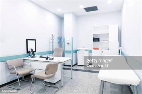 Medical Clinic Treatment Room Photos And Premium High Res Pictures