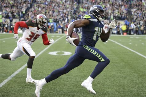Swimming has been a part of wilson's weekly training program for a long time now. DK Metcalf poised for breakout second season with Seahawks ...