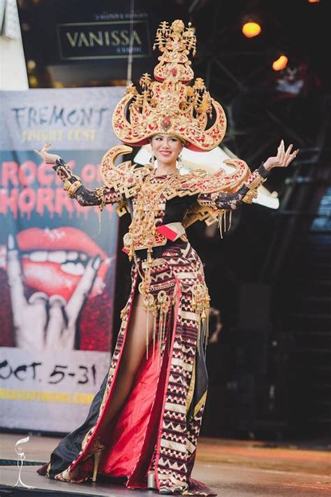 Miss Grand International 2016 Best National Costume Winner Indonesia Pampermy
