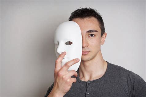 Inländisch Vorläufer Gipfel How To Take Off Your Mask Blick Jede Woche
