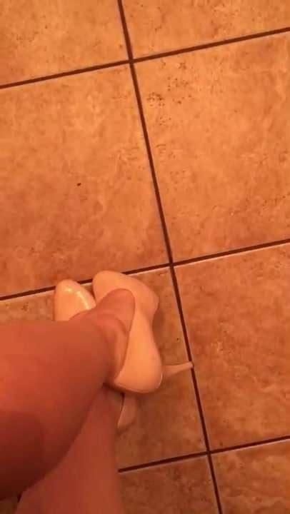 heel squeaking by hotwife free fetish hd porn a2 xhamster
