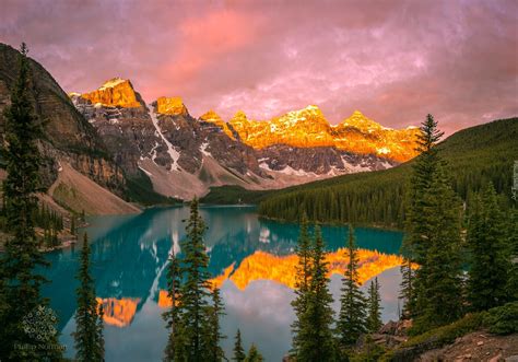 Jezioro Moraine W Parku Narodowym Banff W Kanadzie
