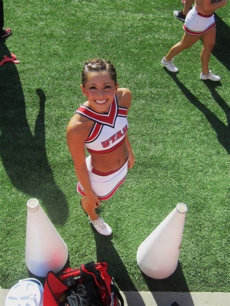 Utah Cheerleader Cheer 2011 2012 Ute Girls Football Field College