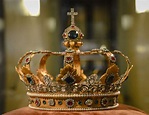 Bavarian King's Crown at Royal Residenz Treasury - Munich Germany ...