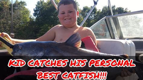 9 Year Old Kid Catches Big Blue Catfish Youtube