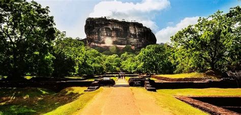 25 Most Beautiful Places In Sri Lanka 2019 Traveltriangle